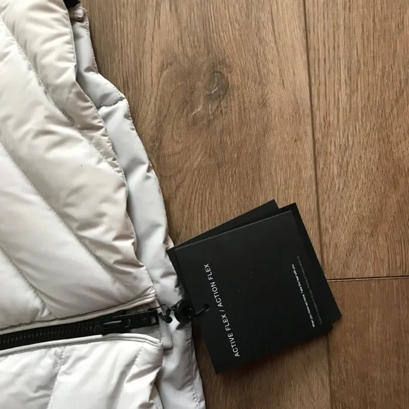 Moose Knuckles jacket - Picture 2 of 10